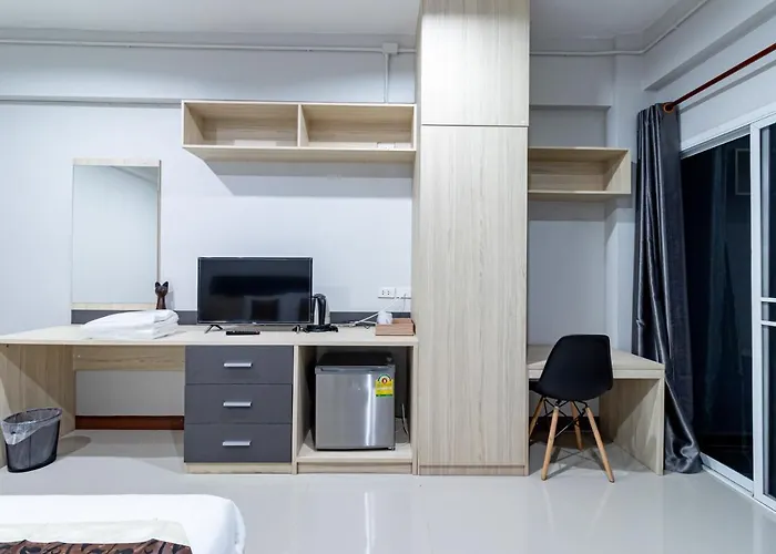Tree Place Hostel *