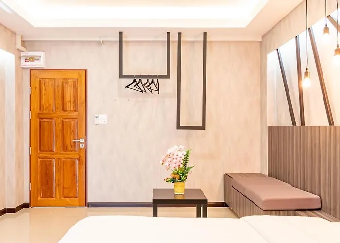 Tree Place بيت شباب