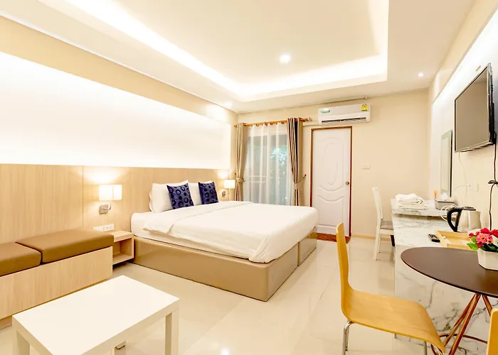 Tree Place Hostel *