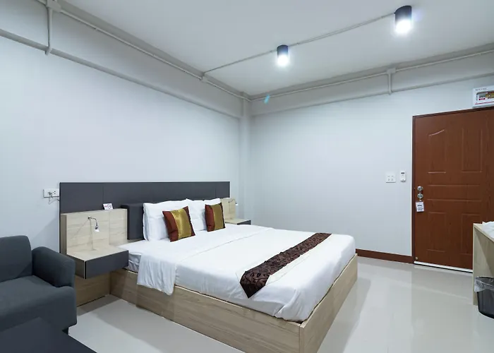 Tree Place Hostel *